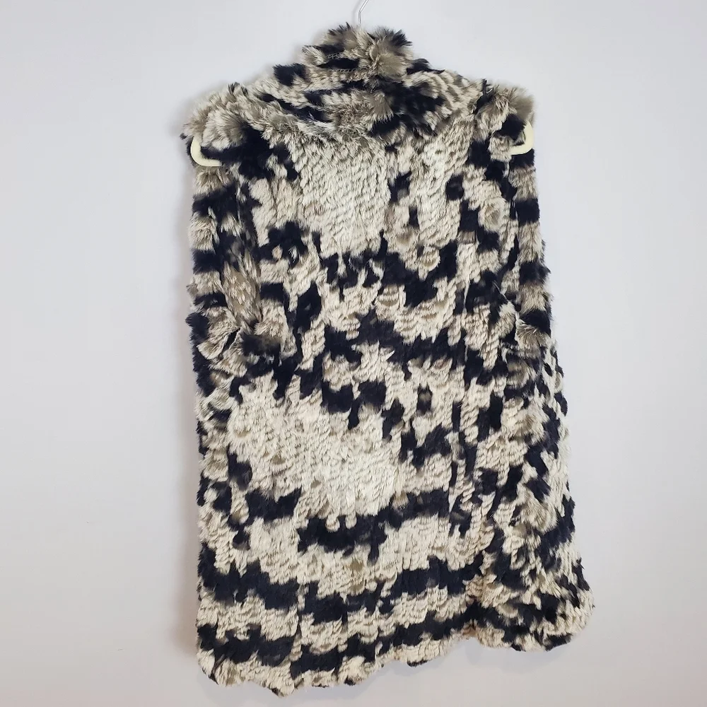 Alice + Olivia India Real Rabbit Fur Cascade Vest in Grey & Black Size Medium